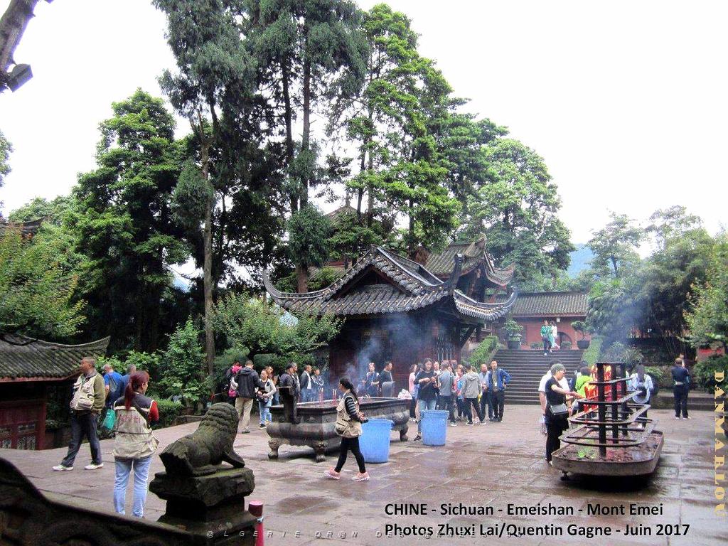 Emeishan 061.JPG